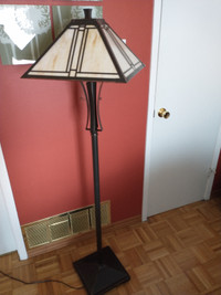 Beautiful Tiffany style stained glass floor lamp.