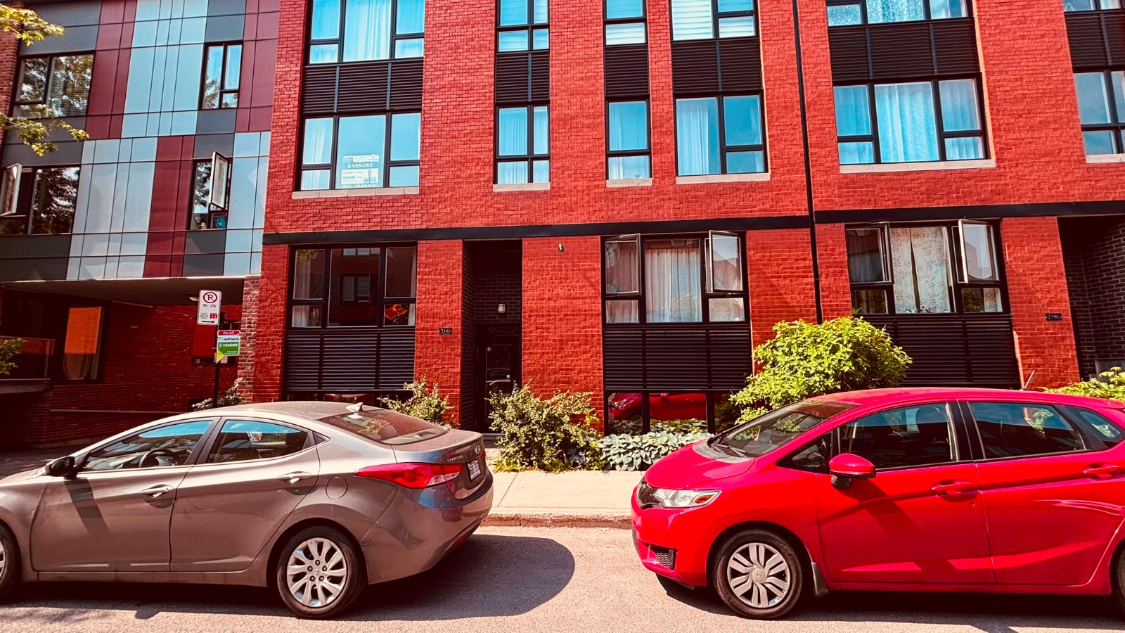 Appartement 2 chambres 1 salle de bain proche rue Ontario — photo 1