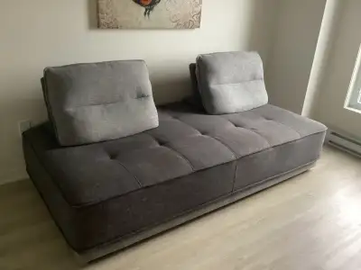 Canapé gris, View more