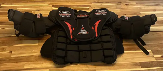 Goalie Chest Pad  in Hockey in Calgary - Image 2