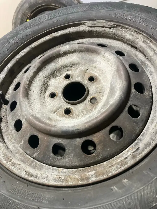 Michelin summer tires on rims in Tires & Rims in Yarmouth - Image 5