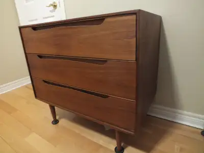 WALNUT MEDIUM SIZE DRESSER ON LEGS MCM, View more