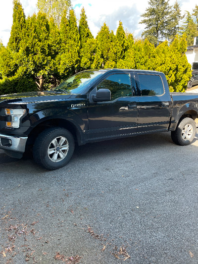 2015 F150 xlt 4x4 for sale, needs engine work.