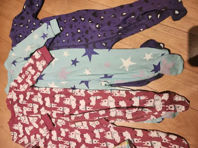 Lot vêtements bébé 3-6, 6-9 in Multi-item in Longueuil / South Shore - Image 3