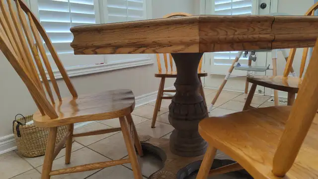 TABLE ONLY Kitchen breakfast table solid heavy wood in Dining Tables & Sets in Markham / York Region - Image 3