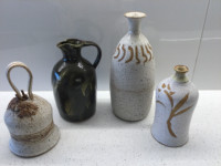 Vases de céramique uniques faits à la main