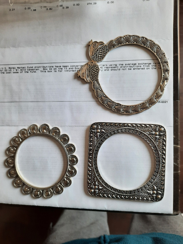 Bangles/Earrings in Jewellery & Watches in Mississauga / Peel Region