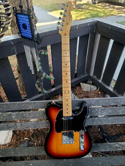 In excellent condition with an Ash body. Nitro finish that has no checking. A light ding or minor sc...