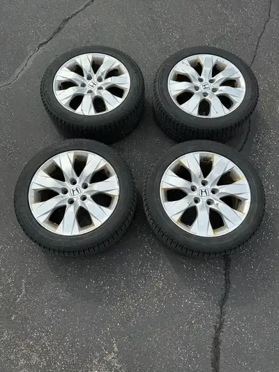 Price is firm. Selling a full set of 4 OEM Honda rims mounted with Michelin Xi3 M+S snow (winter) ti...