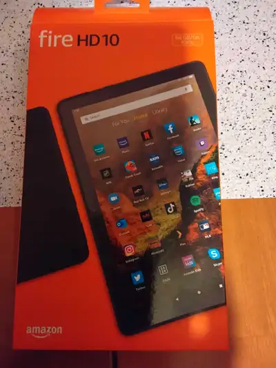 Amazon Fire HD10 Tablet New with Hard Cover Case Detail in pics