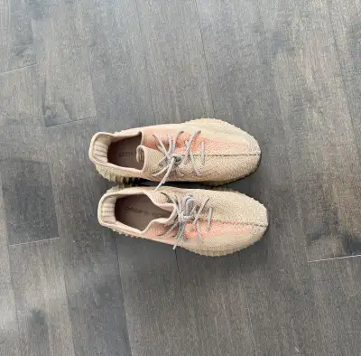 Yeezy boost 350 Size 10.5 Worn once Brand new $275 or best offer Will deliver Comes with box