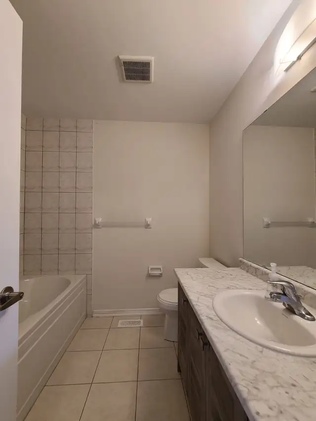 3 Bed 2.5 Bath in West Brant for $2250! in Long Term Rentals in Brantford - Image 6