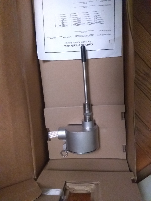 MINCO HUMIDITY TRANSMITTER AH71 OLD STOCK NEW IN BOX in Other Business & Industrial in St. John's - Image 4