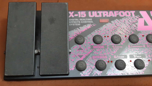 ART X15 ULTRAFOOT midi controller  in Amps & Pedals in Edmonton - Image 4