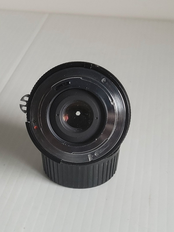 Sigma Mini  Wide 28mm F 2 .8 Lens For Nikon Ai Mount  in Cameras & Camcorders in City of Montréal - Image 4