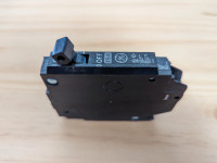 GE circuit breaker THQP115 15A new/unused