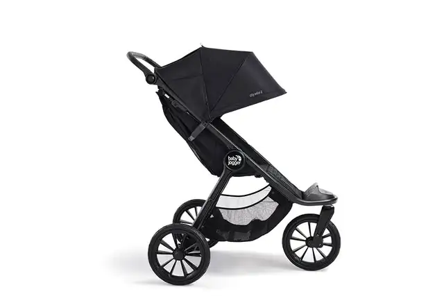 Jogging Stroller in Strollers, Carriers & Car Seats in Kitchener / Waterloo - Image 4