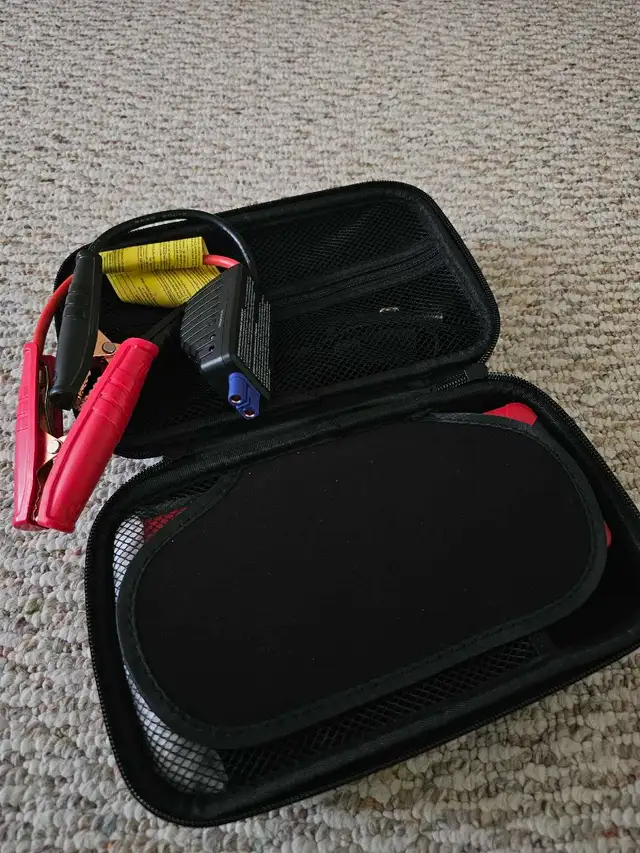 MotoMaster 1200A Car Jump Starter / Power Bank with hard case | General ...
