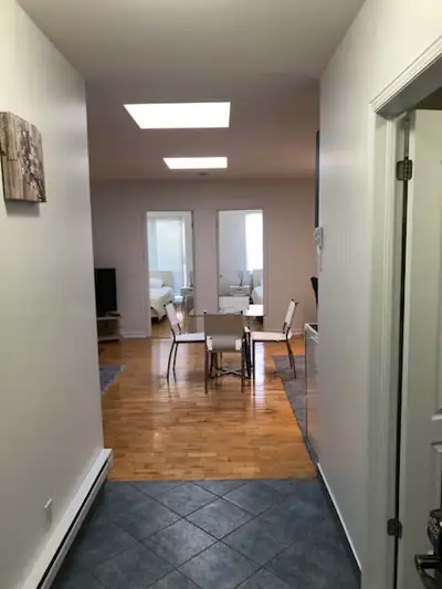 PLATEAU MONT ROYAL 1er JUILLET AU 15 AOUT MEUBLÉ 2-CHAMBRES