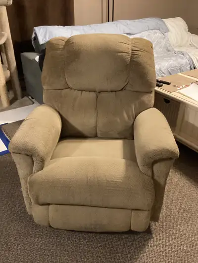 Lazy Boy Rocker/Recliner works the seat is a little soft. It’s in pretty good shape well taken care...