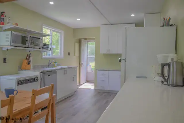 Waterfront cottage weekly rental in Ontario in Canada - Image 10