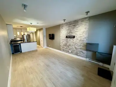 - English will follow - 4 1/2 - 1 chambre et un espace bureau Chiens / Chats toutes tailles acceptée...