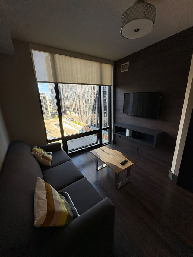Furnished Room Sublet at ICON 330 near UW | Jan - Apr 2027 | Room ...