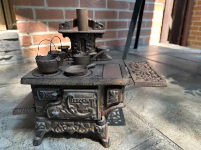 Cast Iron Crescent Toy Stove, View more