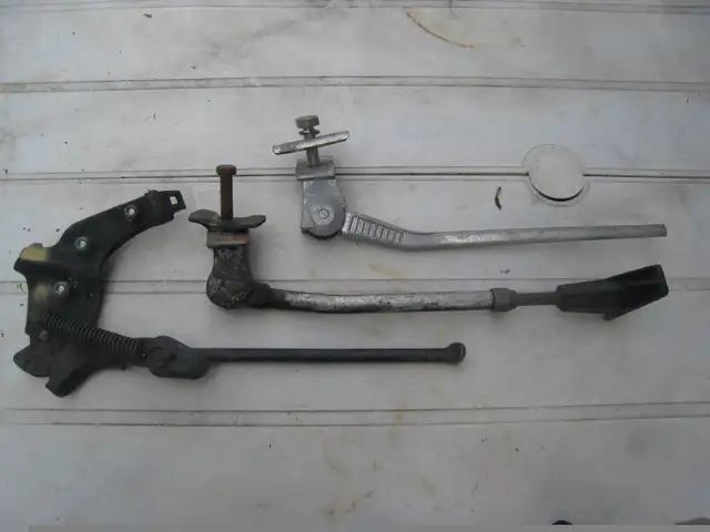 Pieces velo varies various bike parts in Frames & Parts in Laval / North Shore - Image 5