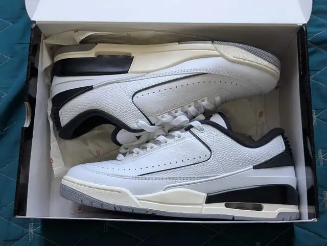 Jordan 2/3 Black & White  in Men's Shoes in Mississauga / Peel Region - Image 7