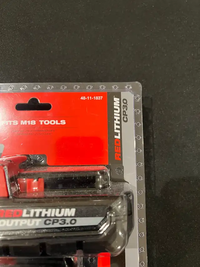 Milwaukee M18  Battery Kit in Power Tools in Mississauga / Peel Region - Image 4