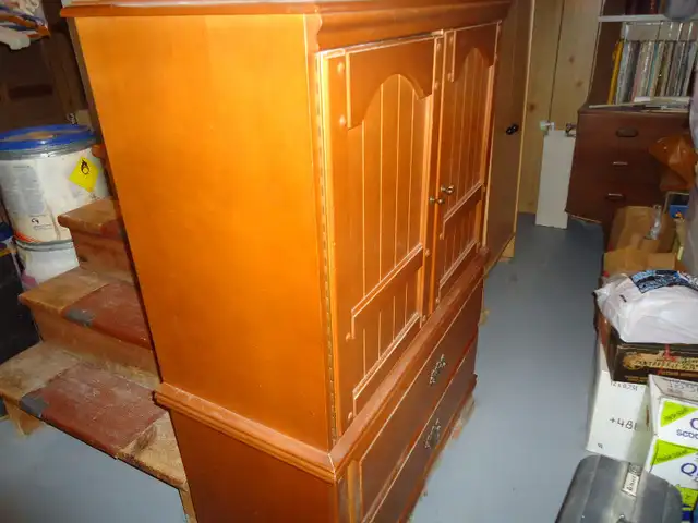 Lit de capitaine et meuble in Beds & Mattresses in Longueuil / South Shore - Image 7