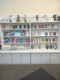 iPhone/Samsung charger/cables & more