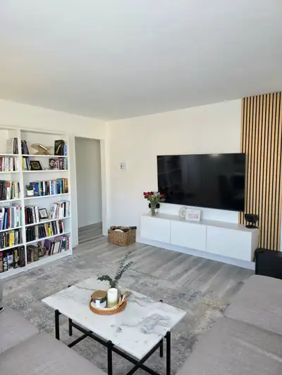 Disponible maintenant Découvrez ce superbe 4½ rénové, situé au 2e étage d’un immeuble tranquille et...