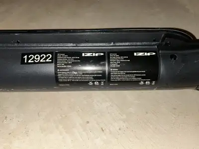 iZip Commute Foldable E-Scooter – Great Condition Selling my iZip Commute electric scooter. It’s lig...