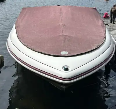 Being sold on consignment at Paudash Lake Marina (between Apsley and Bancroft). 2000 19’ Silverline...