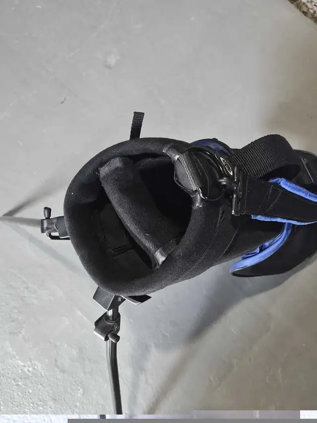 28" Pro Select Golf Junior Carry Sunday with Bag Stand Strap in Golf in St. Catharines - Image 3
