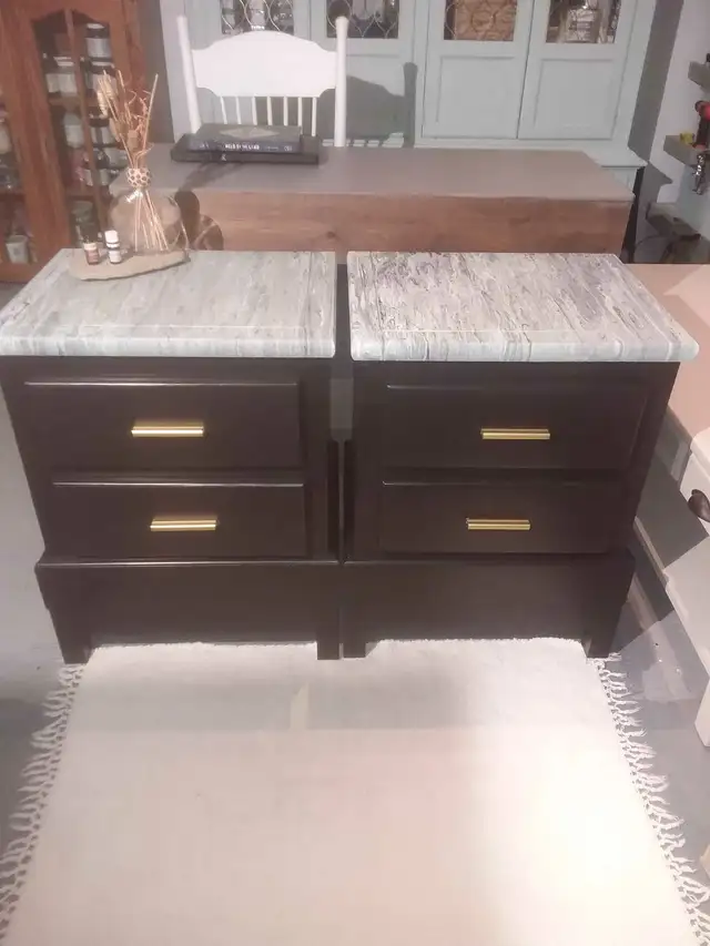 Pair of Night Tables - Custom Finish in Dressers & Wardrobes in Ottawa - Image 2
