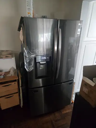 LG DOUBLE DOOR FRIDGE NEED GONE TODAY LOW PRICE !!!, View more