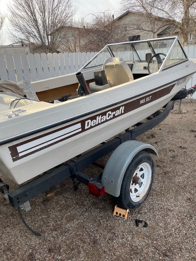 Delta craft with a Johnson 40hp outboard. Trade for vehicle.   in Powerboats & Motorboats in Regina - Image 4