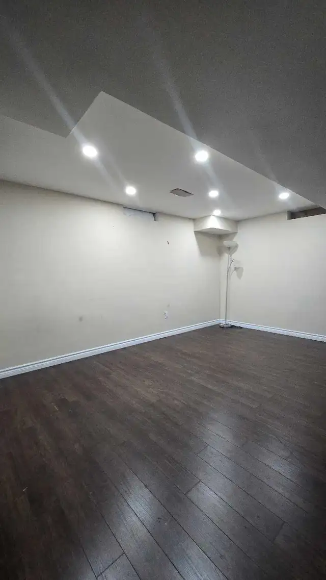 Basement in whitby in Long Term Rentals in Oshawa / Durham Region - Image 4