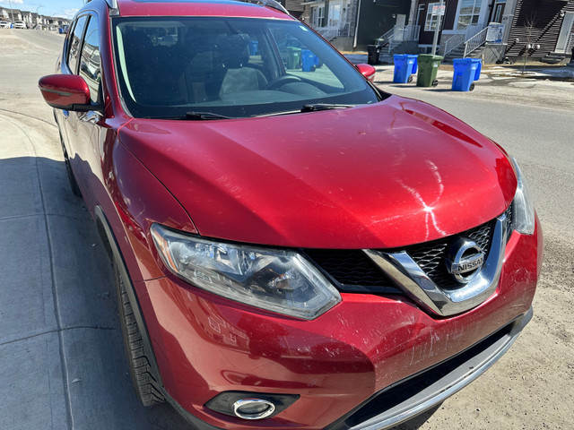 2016 Nissan rogue SV AWD/Active/144000 k in Cars & Trucks in Calgary