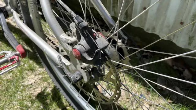 Vélo de montagne - Devinci et Miele - femme 26po in Mountain in Sherbrooke - Image 4