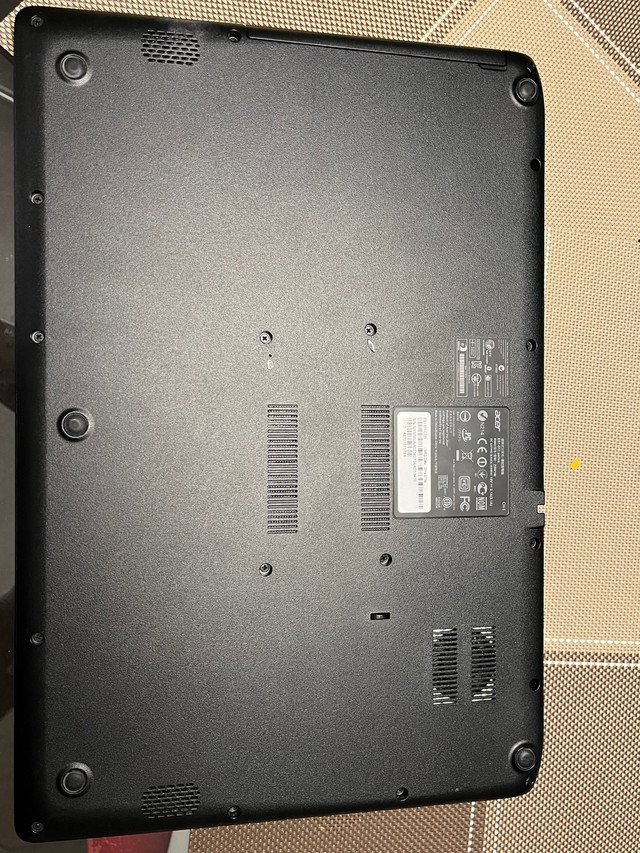 Acer Aspire E 15 laptop in Laptops in Calgary - Image 4