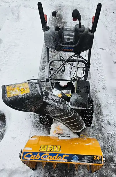 snowblower Cub Cadet, View more