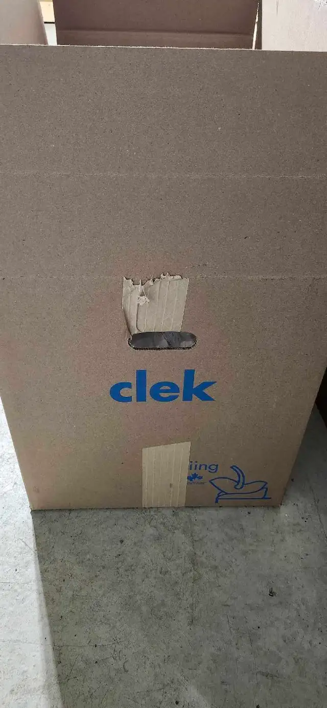 Clek Liing Infant Car Seat in Strollers, Carriers & Car Seats in Edmonton - Image 5