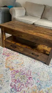 Expandable rustic coffee table
