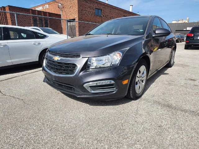 2015 Chevrolet Cruze LT in Cars & Trucks in City of Toronto - Image 2