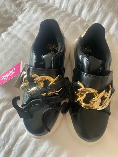 Girls Shoes, View more