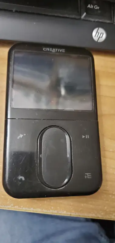 Creative Music Players 30GB works just needs new battery!, View more
